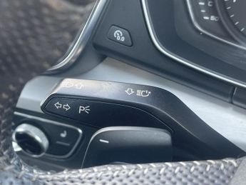 AUDI Q5 2.0 TDI 40 S line SUV 5dr Diesel S Tronic quattro Euro 6 (s/s) (