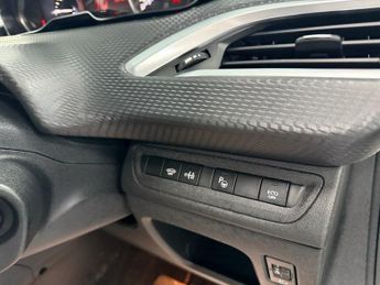 PEUGEOT 208 1.2 PureTech Tech Edition Hatchback 5dr Petrol EAT Euro 6 (s/s) 