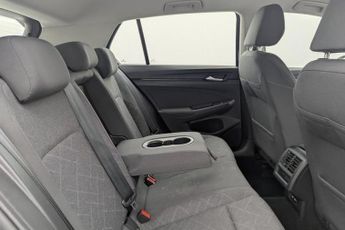 VOLKSWAGEN GOLF 1.5 eTSI MHEV Life Hatchback 5dr Petrol Hybrid DSG Euro 6 (s/s)