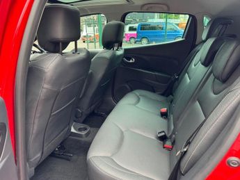 RENAULT CLIO 1.5 dCi Signature Nav Hatchback 5dr Diesel EDC Euro 6 (s/s) (90 