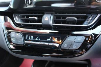 TOYOTA CHR 1.8 DESIGN 5d 121 BHP