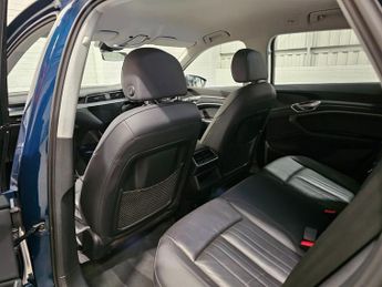 AUDI E-TRON 50 Technik SUV 5dr Electric Auto quattro 71.2kWh (313 ps)