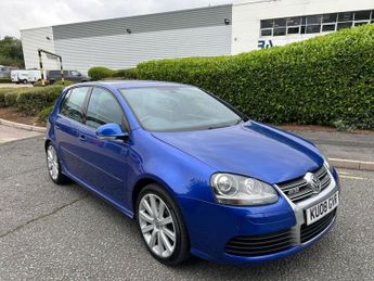 Volkswagen Golf R32 3.2 V6 R32 Hatchback 5dr Petrol Manual 4Motion (257 g/km, 247 bh
