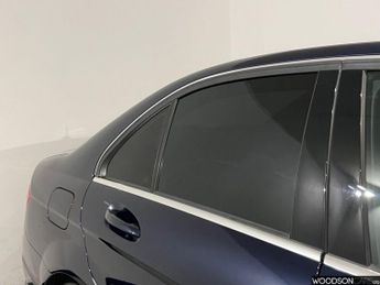 MERCEDES-BENZ C-CLASS 2.1 C220 CDI AMG Sport Saloon 4dr Diesel G-Tronic+ Euro 5 (s/s) 