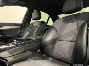 MERCEDES-BENZ C-CLASS 2.1 C220 CDI AMG Sport Saloon 4dr Diesel G-Tronic+ Euro 5 (s/s) 