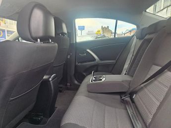 TOYOTA AVENSIS AUTOMATIC 1.8 V-Matic Icon Saloon 4dr Petrol Multidrive S Euro 5