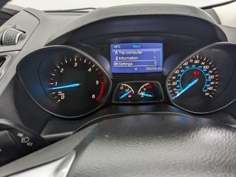 FORD KUGA 2.0 TDCi Titanium SUV 5dr Diesel Manual 2WD Euro 5 (140 ps)