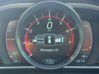 VOLVO V40 1.6 T4 R-Design Lux Nav Hatchback 5dr Petrol Powershift Euro 5 (