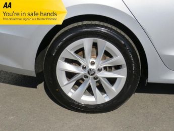 SKODA OCTAVIA 1.4 TSI iV 13kWh SE Technology Hatchback 5dr Petrol Plug-in Hybr