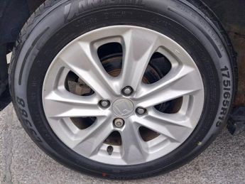 HONDA JAZZ 1.4 i-VTEC ES Hatchback 5dr Petrol CVT Euro 5 (99 ps)