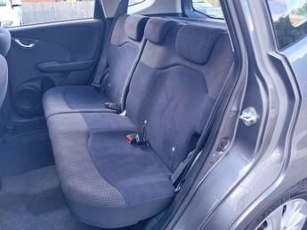 HONDA JAZZ 1.4 i-VTEC ES Hatchback 5dr Petrol CVT Euro 5 (99 ps)