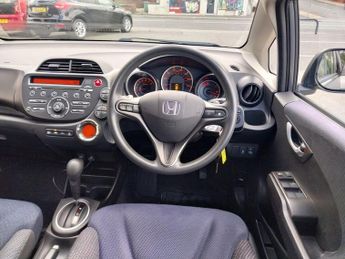 HONDA JAZZ 1.4 i-VTEC ES Hatchback 5dr Petrol CVT Euro 5 (99 ps)