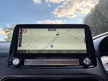 HYUNDAI KONA 64kWh Premium SUV 5dr Electric Auto (10.5kW Charger) (204 ps)