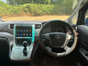 TOYOTA VELLFIRE 2.4 7 SEAT