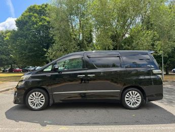 TOYOTA VELLFIRE 2.4 7 SEAT