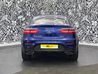 MERCEDES-BENZ GLC 2.1 GLC220d AMG Line (Premium) Coupe 5dr Diesel G-Tronic 4MATIC 