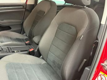 VOLKSWAGEN GOLF 2.0 TDI GT Estate 5dr Diesel DSG Euro 6 (s/s) (150 ps)