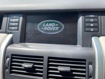 LAND ROVER DISCOVERY SPORT 2.0 TD4 HSE BLACK SUV 5dr Diesel Auto 4WD Euro 6 (s/s) (180 ps)