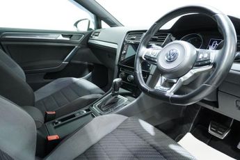 VOLKSWAGEN GOLF 2.0 TDI R-Line Hatchback 5dr Diesel DSG Euro 6 (s/s) (150 ps)
