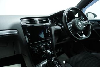 VOLKSWAGEN GOLF 2.0 TDI R-Line Hatchback 5dr Diesel DSG Euro 6 (s/s) (150 ps)