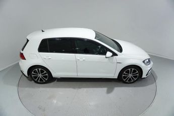 VOLKSWAGEN GOLF 2.0 TDI R-Line Hatchback 5dr Diesel DSG Euro 6 (s/s) (150 ps)