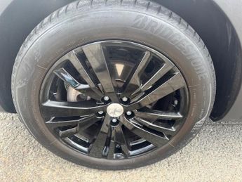 PEUGEOT 3008 1.2 PureTech GPF Allure SUV 5dr Petrol EAT Euro 6 (s/s) (130 ps)