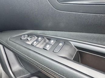 PEUGEOT 3008 1.2 PureTech GPF Allure SUV 5dr Petrol EAT Euro 6 (s/s) (130 ps)