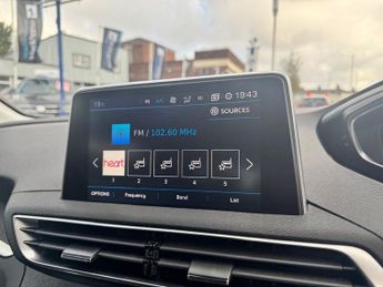 PEUGEOT 3008 1.2 PureTech GPF Allure SUV 5dr Petrol EAT Euro 6 (s/s) (130 ps)