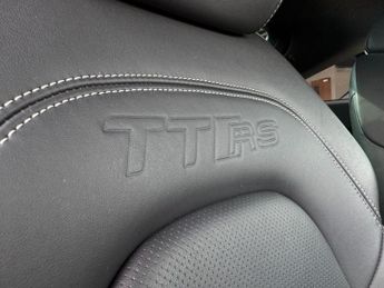 AUDI TT RS 2.5 TFSI Coupe 3dr Petrol S Tronic quattro Euro 5 (340 ps) * HUG