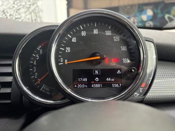MINI HATCH 1.5 Cooper Classic Hatchback 5dr Petrol Manual Euro 6 (s/s) (136