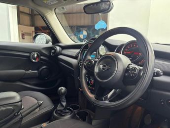 MINI HATCH 1.5 Cooper Classic Hatchback 5dr Petrol Manual Euro 6 (s/s) (136