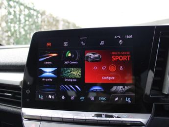 RENAULT MEGANE E-TECH 60kWh iconic Hatchback 5dr Electric Auto (optimum charge) (220 p