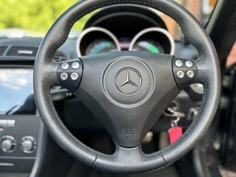 MERCEDES-BENZ SLK 1.8 SLK200 Kompressor Convertible 2dr Petrol Automatic (211 g/km