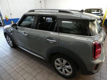 MINI COUNTRYMAN 1.5 10kWh Cooper SE Classic SUV 5dr Petrol Plug-in Hybrid Auto A