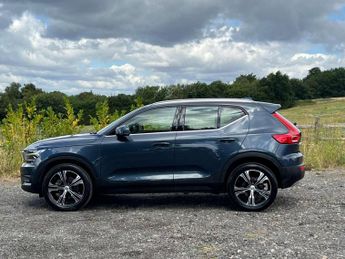 VOLVO XC40 2.0 XC40 Inscription Pro B4 MHEV Auto 5dr