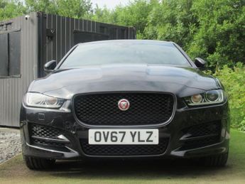 JAGUAR XE 2.0d R-Sport Saloon 4dr Diesel Auto AWD Euro 6 (s/s) (240 ps)