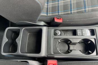 VOLKSWAGEN GOLF 1.4 TSI 8.7kWh GTE Hatchback 5dr Petrol Plug-in Hybrid DSG Euro 
