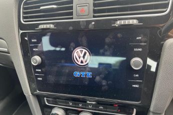 VOLKSWAGEN GOLF 1.4 TSI 8.7kWh GTE Hatchback 5dr Petrol Plug-in Hybrid DSG Euro 