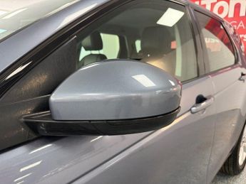 LAND ROVER DISCOVERY SPORT 2.0 Si4 SE Tech SUV 5dr Petrol Auto 4WD Euro 6 (s/s) (240 ps)