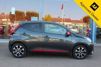 TOYOTA AYGO 1.0 VVT-i x-trend Hatchback 5dr Petrol Manual Euro 6 (71 ps)