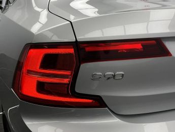 VOLVO S90 2.0 D4 R-Design Pro Saloon 4dr Diesel Auto Euro 6 (s/s) (190 ps)