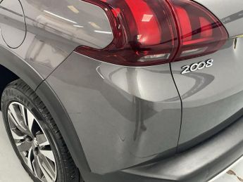 PEUGEOT 2008 1.6 BlueHDi Allure SUV 5dr Diesel Manual Euro 6 (s/s) (100 ps) -