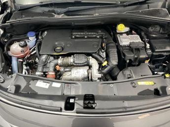 PEUGEOT 2008 1.6 BlueHDi Allure SUV 5dr Diesel Manual Euro 6 (s/s) (100 ps) -