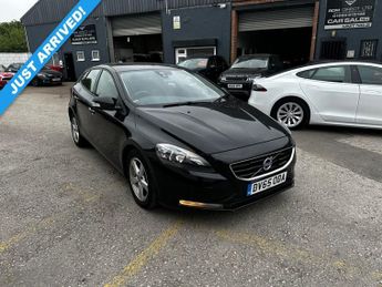 Volvo V40 2.0 D2 ES Hatchback 5dr Diesel Manual Euro 6 (stop/start) (120 p