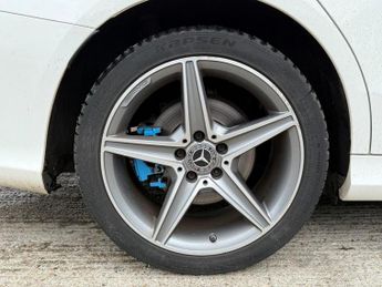 MERCEDES-BENZ C-CLASS 2.0 C200 AMG Line (Premium) Estate 5dr Petrol G-Tronic+ 4MATIC E