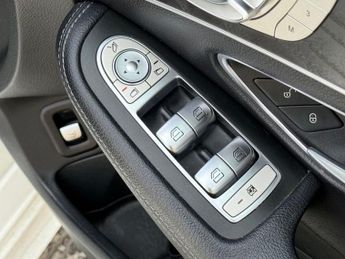 MERCEDES-BENZ C-CLASS 2.0 C200 AMG Line (Premium) Estate 5dr Petrol G-Tronic+ 4MATIC E