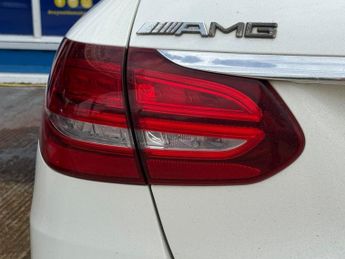 MERCEDES-BENZ C-CLASS 2.0 C200 AMG Line (Premium) Estate 5dr Petrol G-Tronic+ 4MATIC E