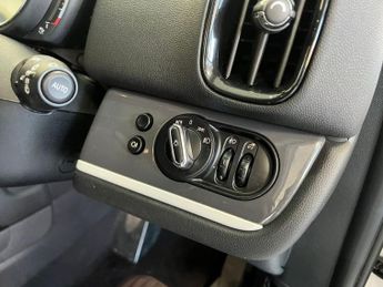 MINI COUNTRYMAN 1.5 7.6kWh GPF Cooper SE SUV 5dr Petrol Plug-in Hybrid Auto ALL4