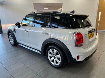MINI COUNTRYMAN 1.5 7.6kWh GPF Cooper SE SUV 5dr Petrol Plug-in Hybrid Auto ALL4