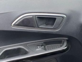 FORD B-MAX 1.6 Titanium MPV 5dr Petrol Powershift Euro 5 (105 ps)